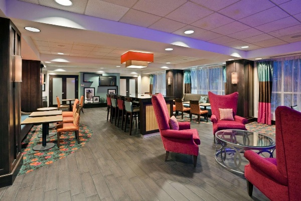 Hampton Inn By Hilton Ithaca image 7
